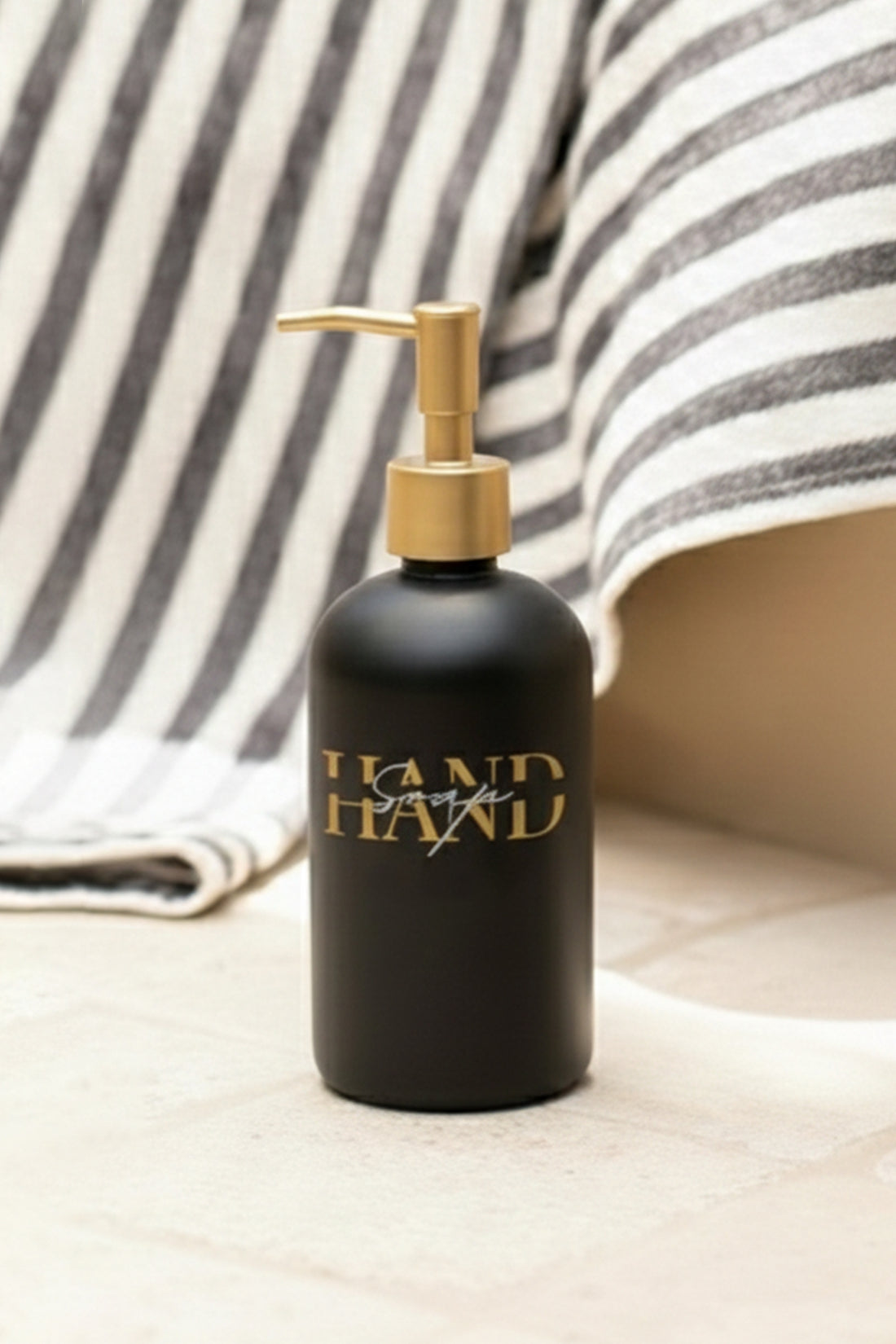 Essential Siyah Metal Ahşap Kulplu Stand 2'li Sıvı Sabunluk Seti Siyah 420 cc